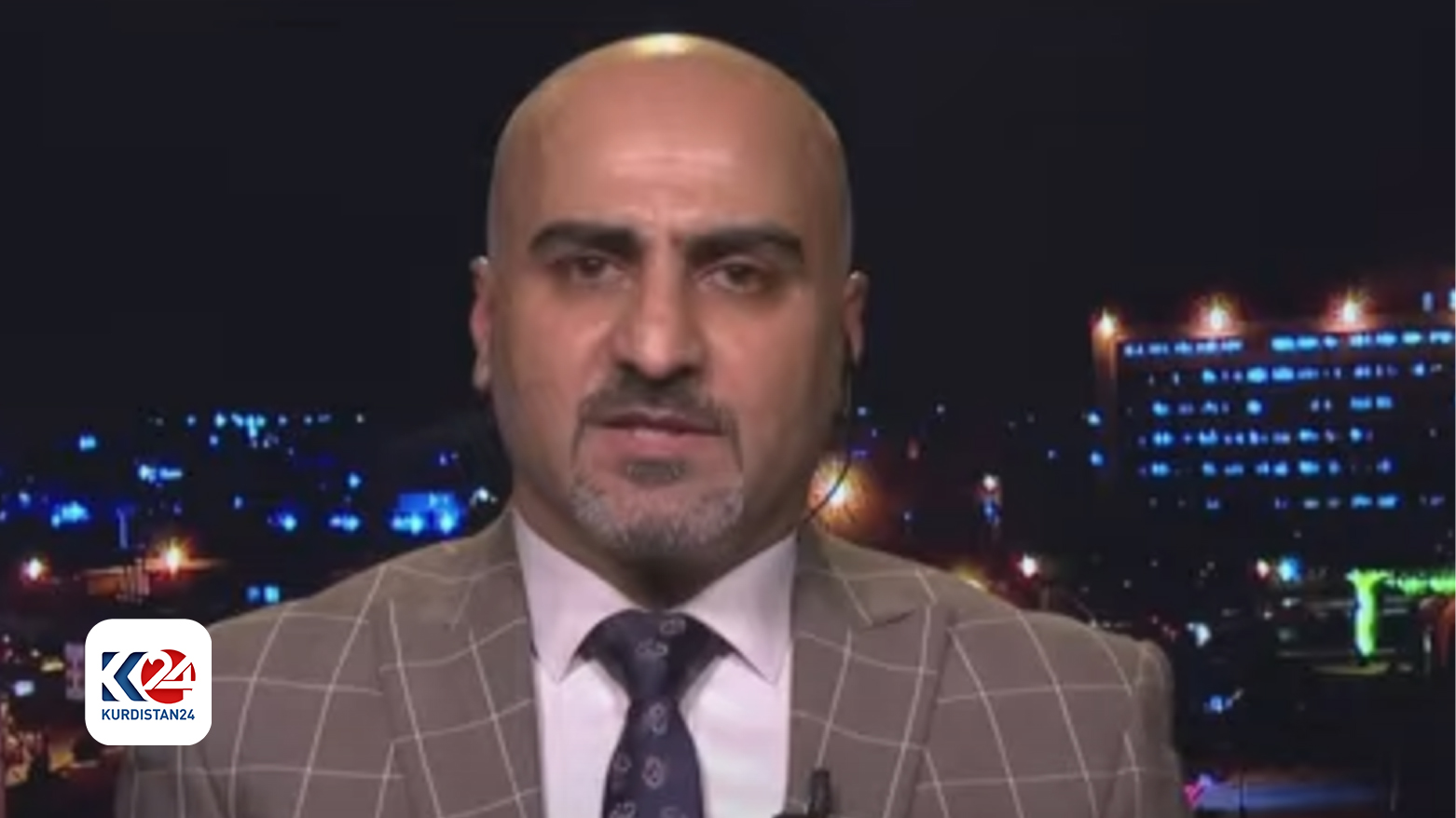 علي عباس